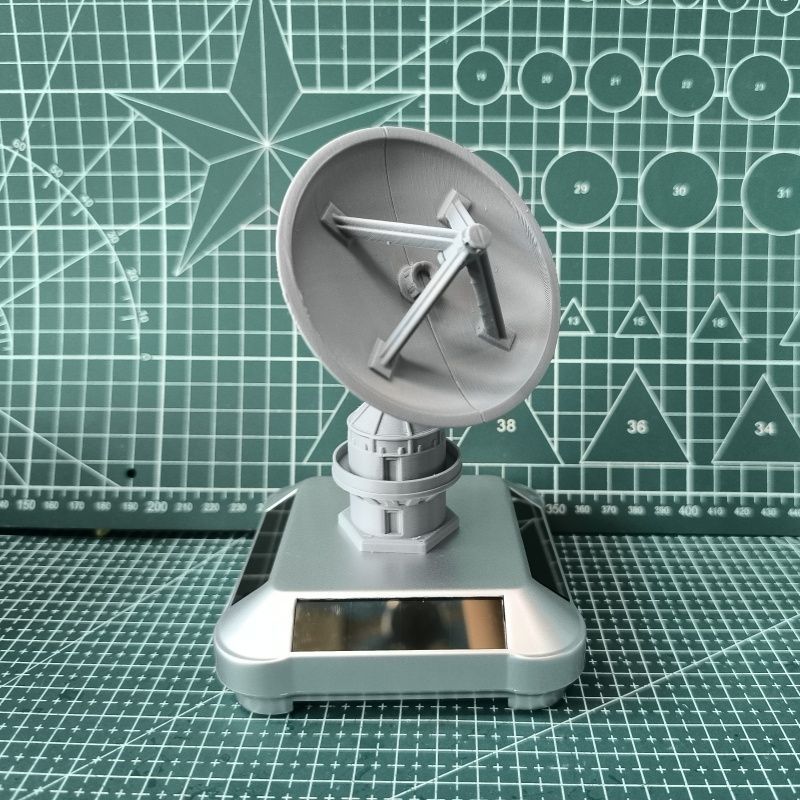Solar-Powered Military Model Toy Figurine